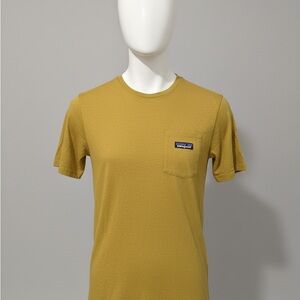 Patagonia Men's Yellow Short Sleeve Tee